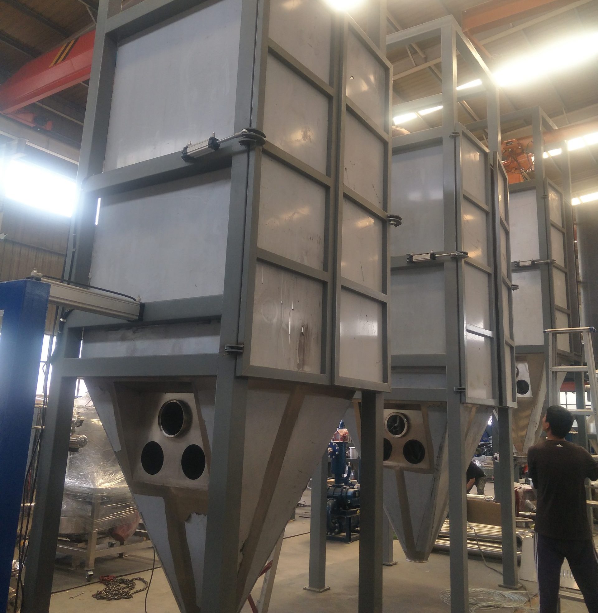 How to Completely Empty Bulk Bags with Poor-Flowing Materials?